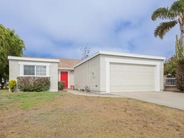1076 Sherman Dr, Salinas, CA 93907