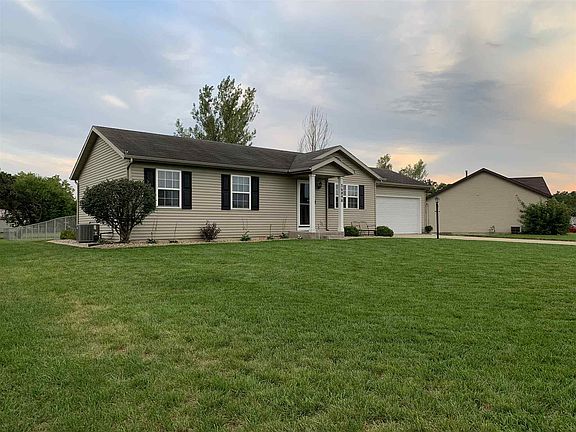 3rd image of 56898 Meadow Glen Dr