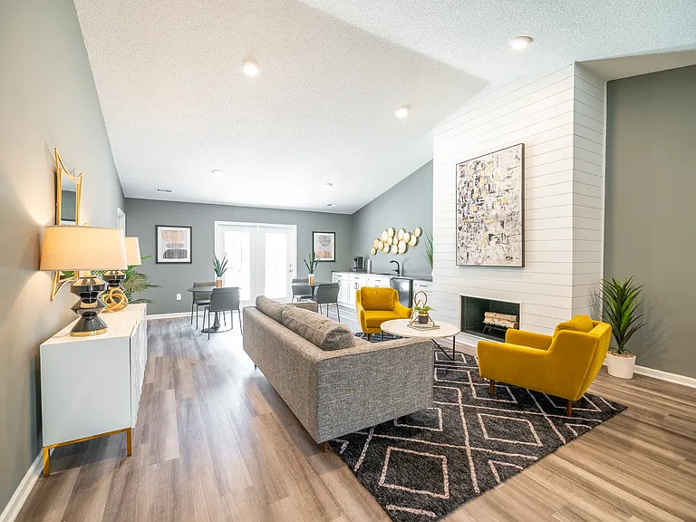 Sharon Pointe Apartment Homes — Photo 28