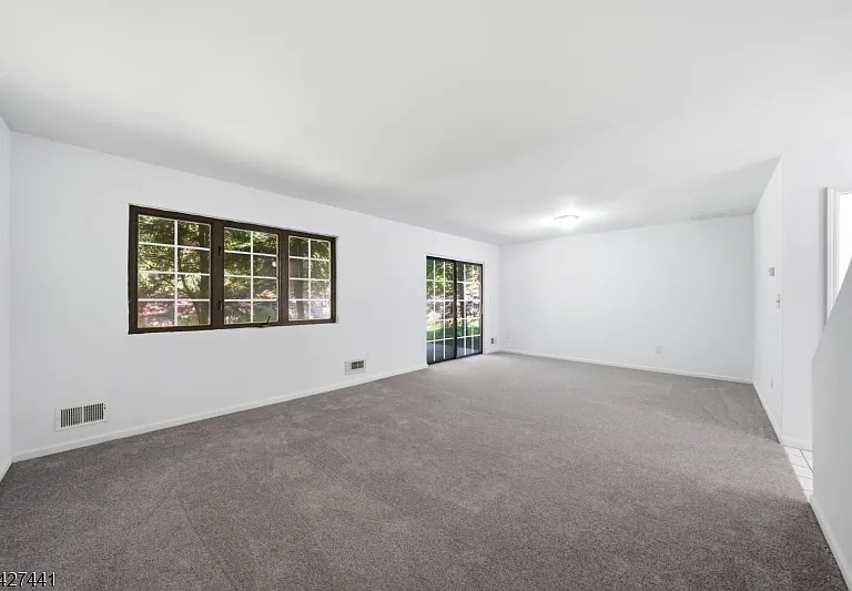 11 Deer Hill Ct — Photo 12