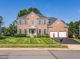 4310 Hollowstone Ct, Chantilly, VA 20151