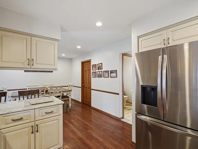 41605 Waterfall Rd — Photo 11