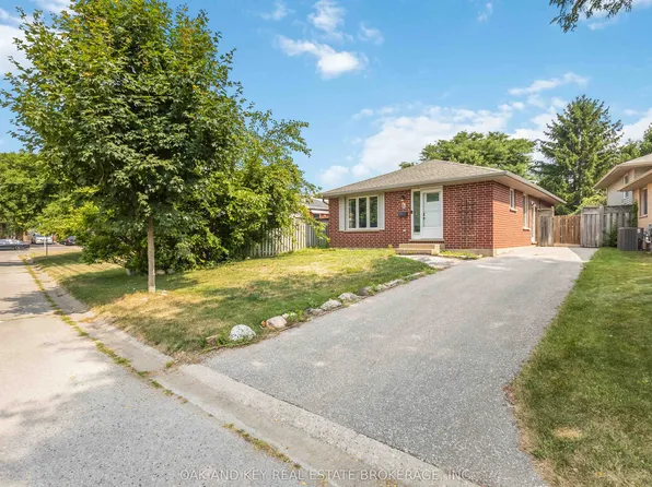 6 Weymouth Dr, London East, ON N5V 4E7