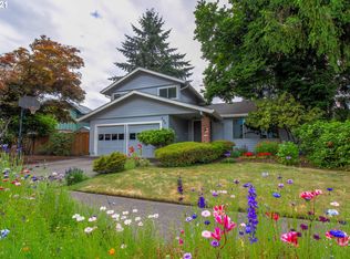 690 71st St, Springfield, OR 97478