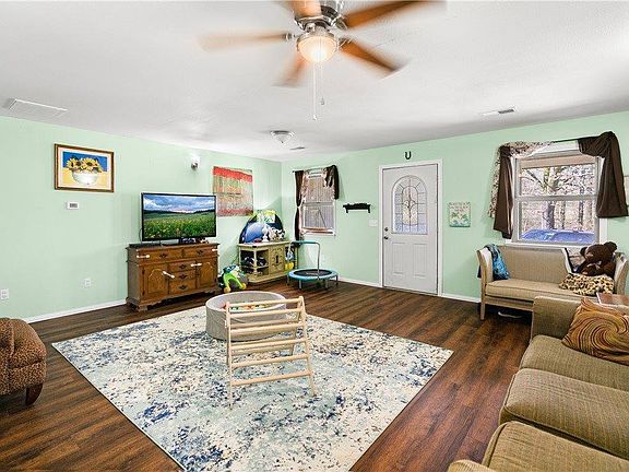 4th image of 4258 Howard Porter Rd