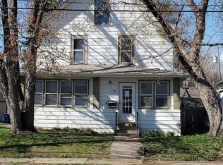 1521 Thomas Ave, Saint Paul, MN 55104