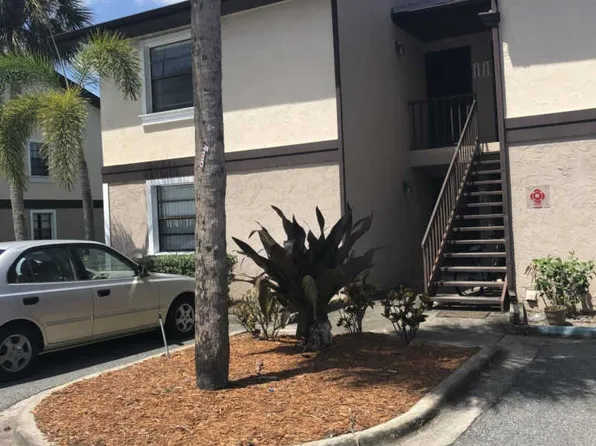 1066 Mollie Ln, Melbourne, FL 32935