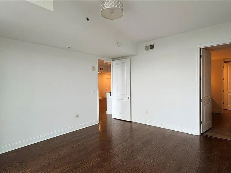 270 17th St NW #2307 — Photo 11