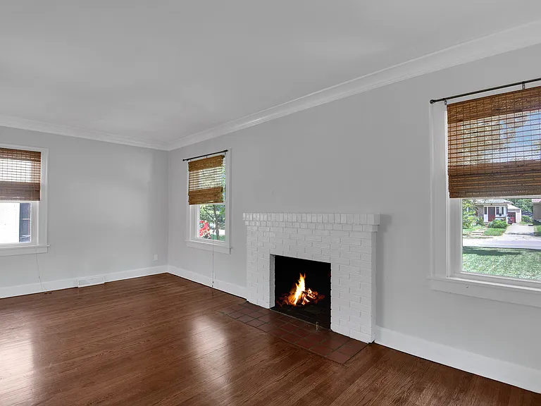 7306 Main St — Photo 13