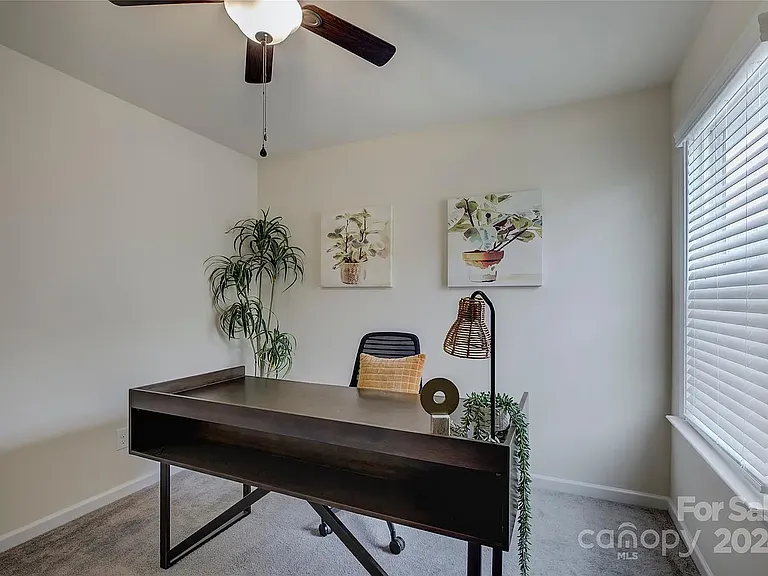 7134 Thornrose Dr — Photo 35