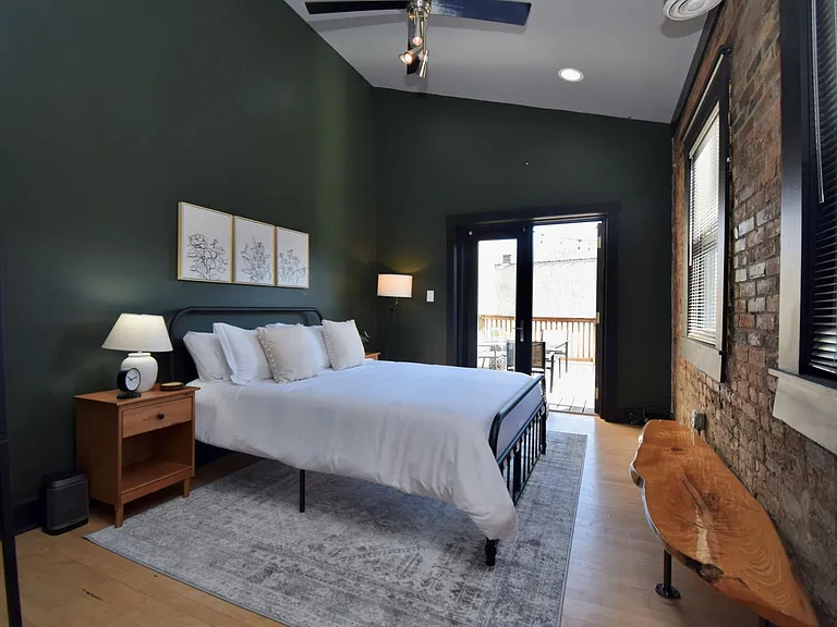110 E 13th St #3 — Photo 13