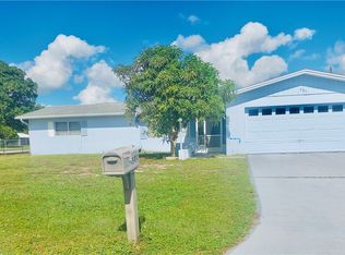501 Parkside St, Lehigh Acres, FL 33936