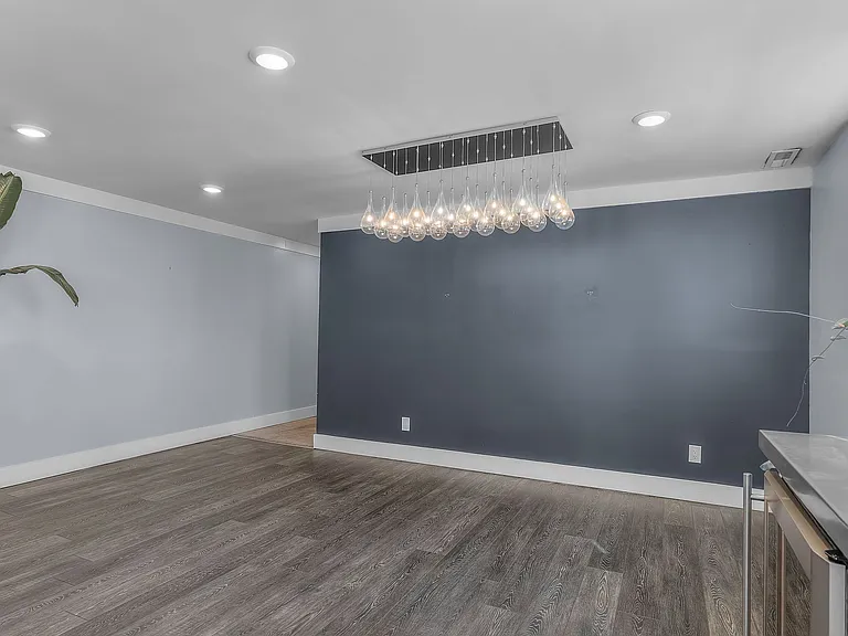 1915 Colonial Ave #6 — Photo 11