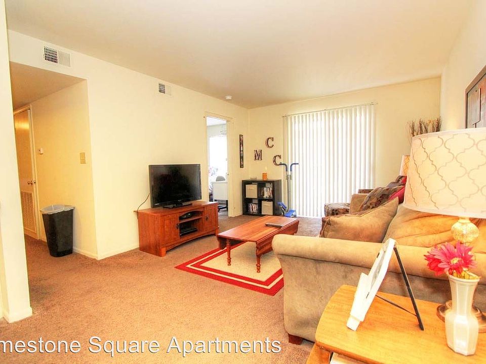 2nd image of 129 Transcript Ave APT 9