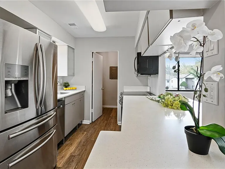 8 Finch Trl NE — Photo 3