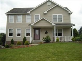 207 Chris Dr, Irwin, PA 15642