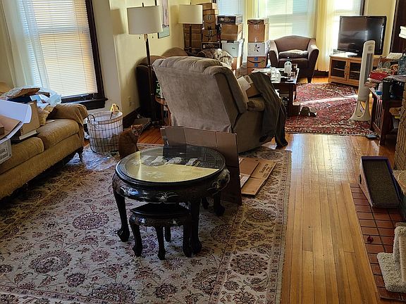 4th image of 442 Potomac Ave #2