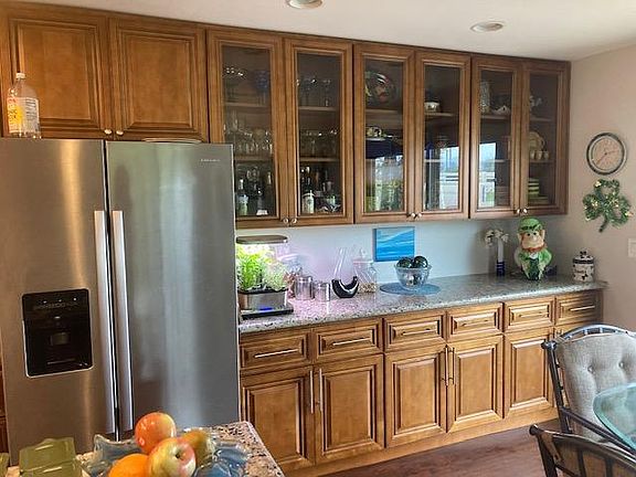 3rd image of 308 Volney Ln