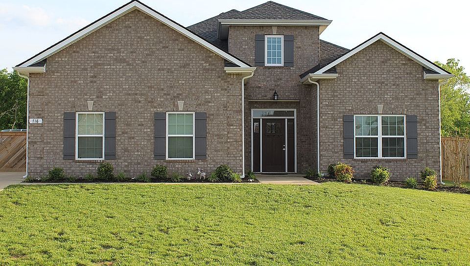 1st image of 718 Sapphire Dr