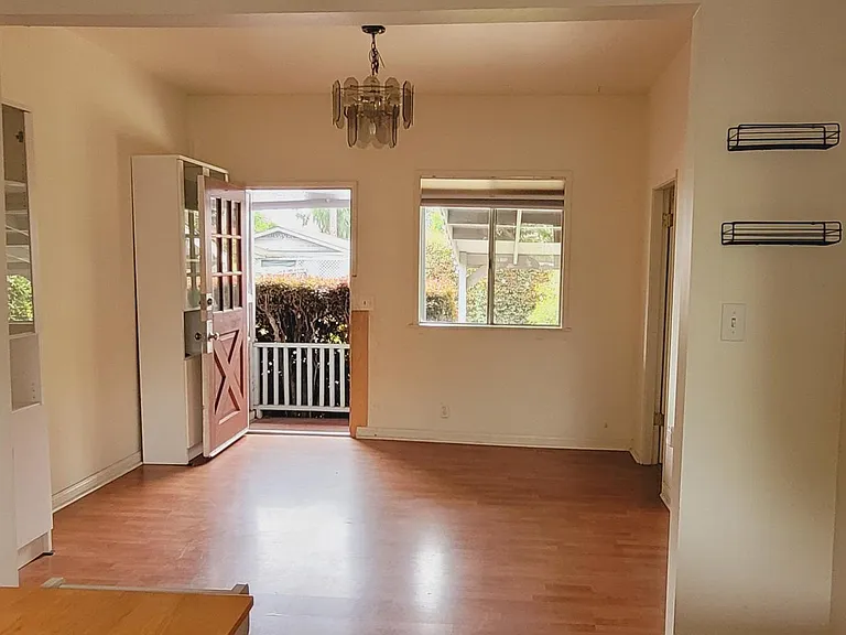 124 N Nopal St #1/2 — Photo 12