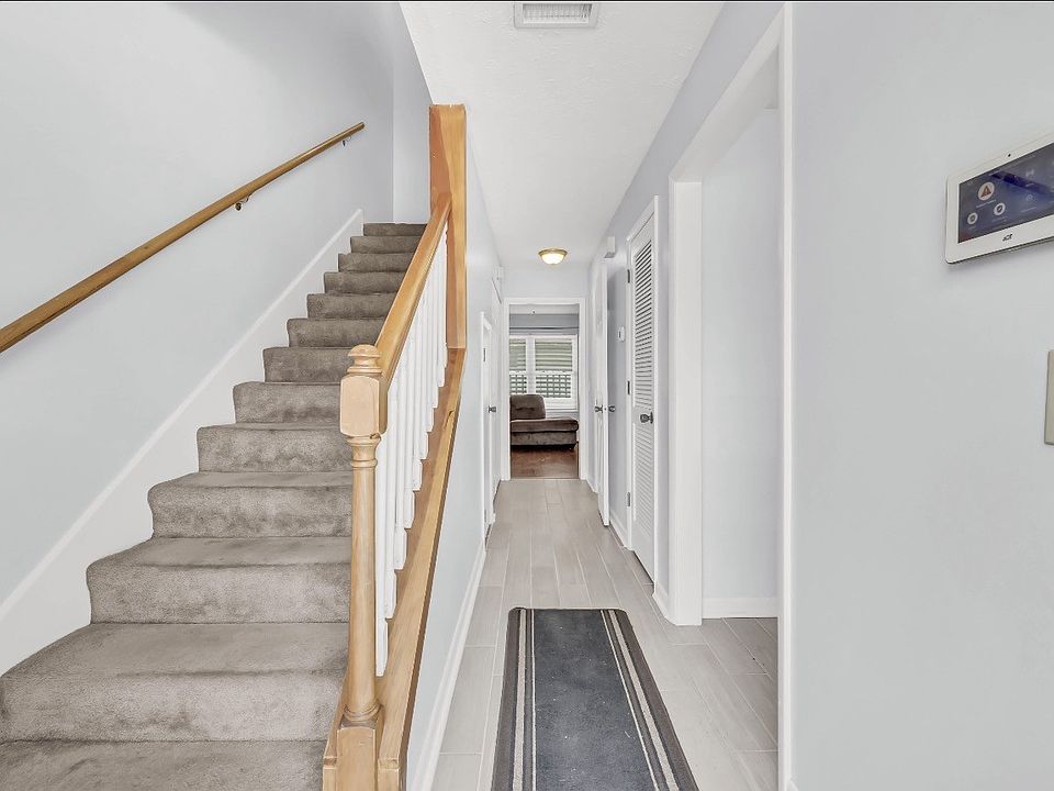 1st image of 163 Heritage Trace Dr