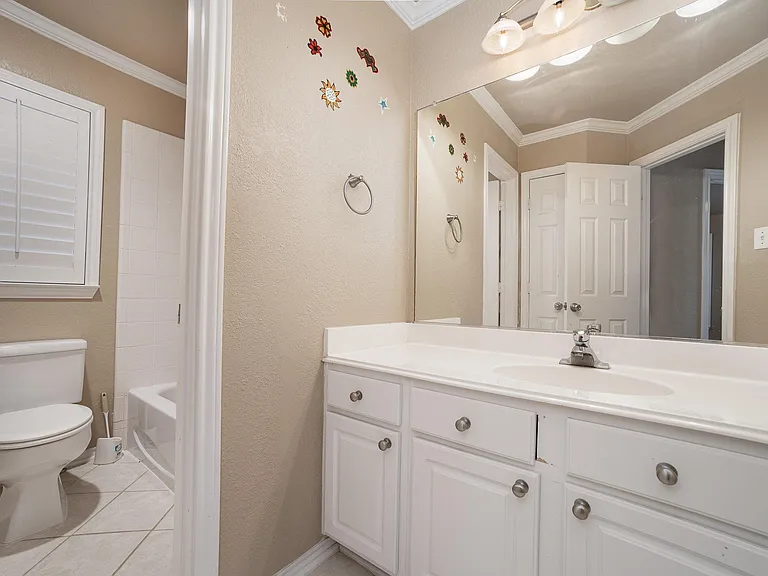 1800 Montura Ln — Photo 21