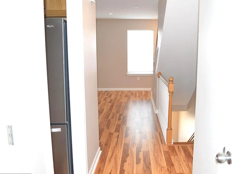 327 S Adams St — Photo 14