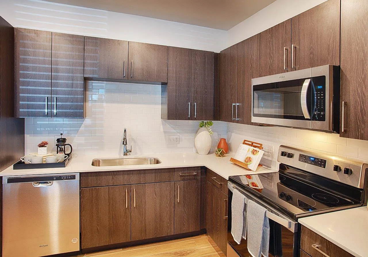 Ascend at Horizon Uptown — Photo 2