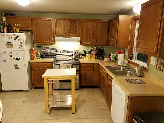 2nd image of 11R Lancelot Dr