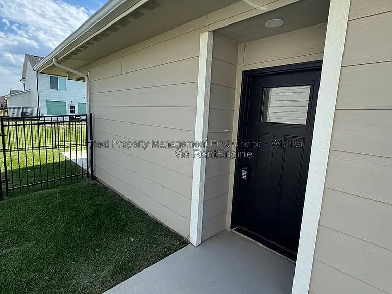 12465 W Blanford St — Photo 3