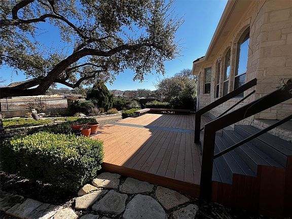 3rd image of 15224 Interlachen Dr