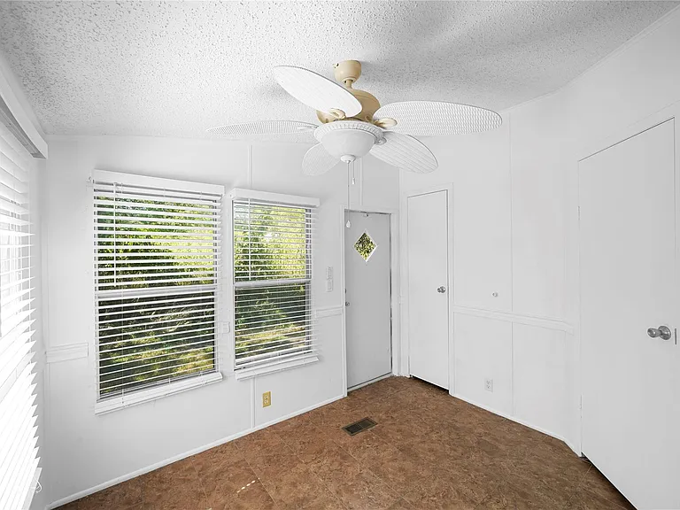 3614 College St — Photo 8