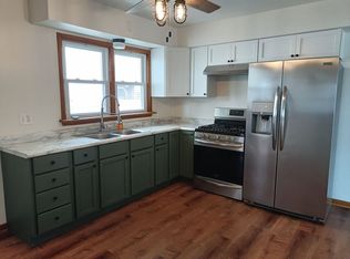 105 W Uncas Ave, Milwaukee, WI 53207