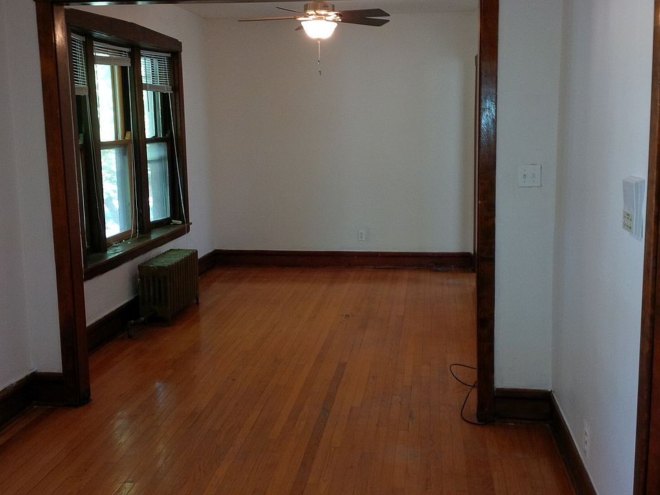 1st image of 3549 N Seeley Ave #1