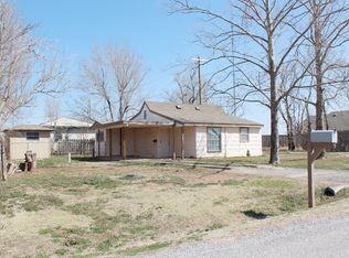 409 NW Pecan Ave, Cache, OK 73527
