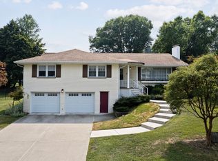 15 Lennox Dr, Binghamton, NY 13903