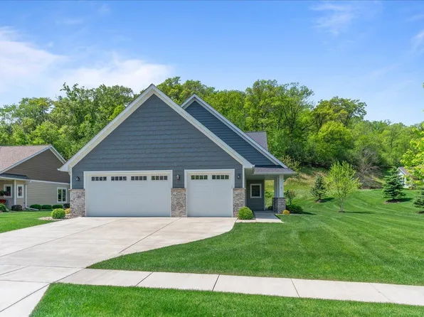 971 Briarwood Dr, Red Wing, MN 55066
