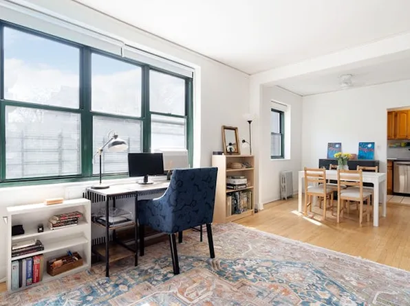 34-20 79th St APT 3H, Queens, NY 11372