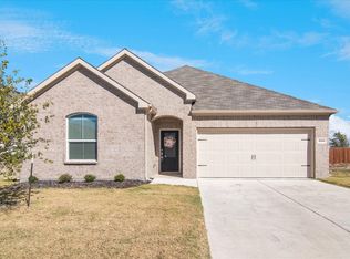 2214 Walden Pond Blvd, Forney, TX 75126