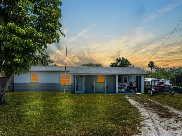145 Schneider Dr, Fort Myers, FL 33905