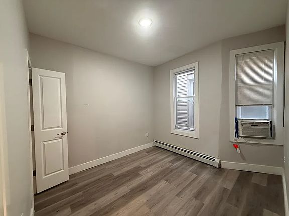 5th image of 395 Central Ave