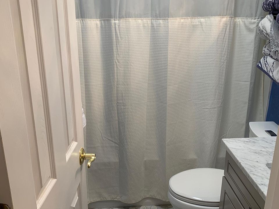 2nd image of 1901 Prytania St APT 6