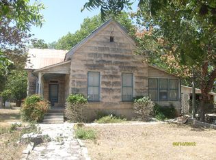 850 N Creek Rd, Comfort, TX 78013