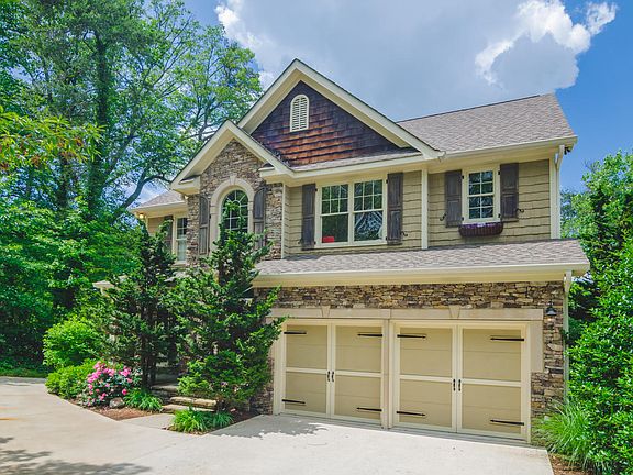 3rd image of 1619 Auburndale Dr