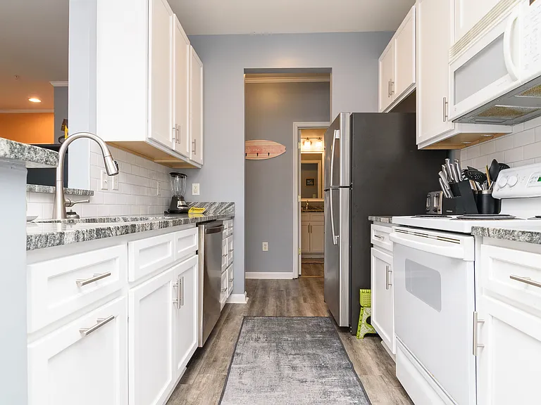 300 Pebble Dr #316 — Photo 11