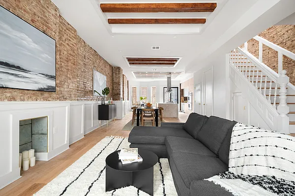 Sold by Compass | media 5