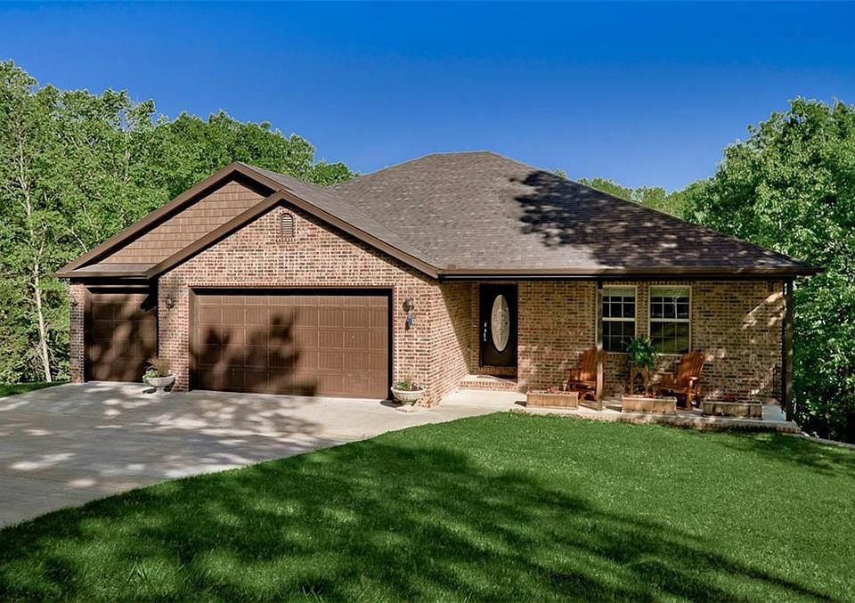1st image of 30 Marionet Ln