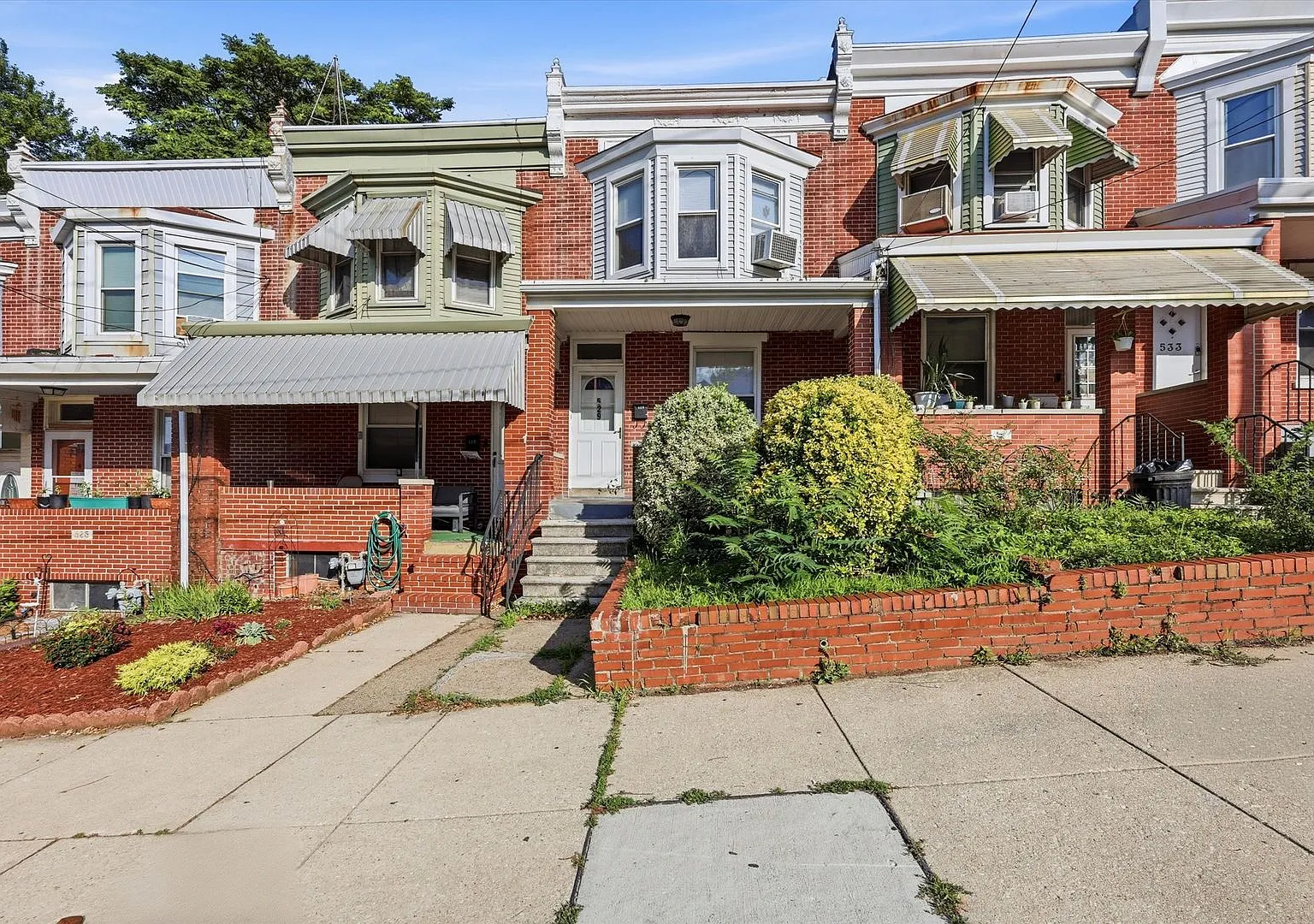 529 N Clayton St — Photo 1