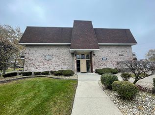 3235 S Manor Dr APT 104, Lansing, IL 60438