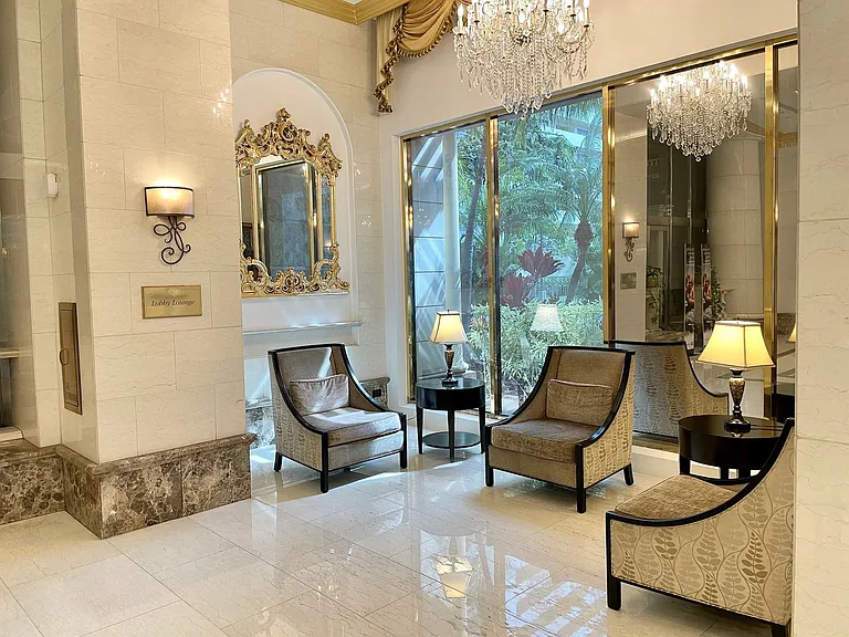 Building's Lounge